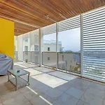 Prime Location Seaview Lux Apartment