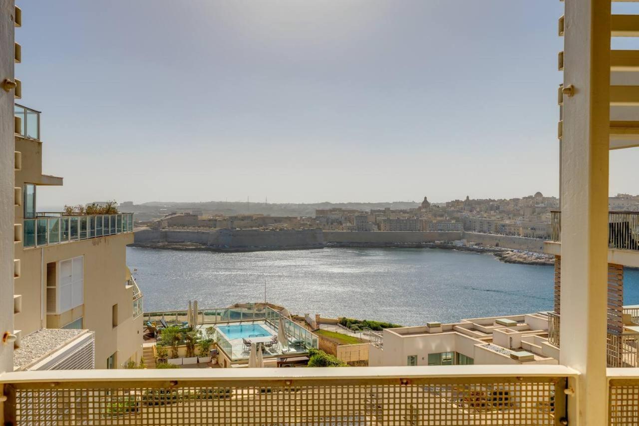 Prime Location Seaview Lux Apartment
