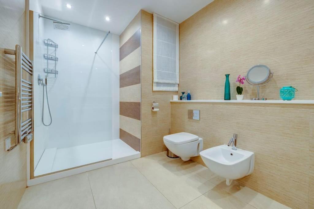 Apartment Prime Location Seaview Lux *