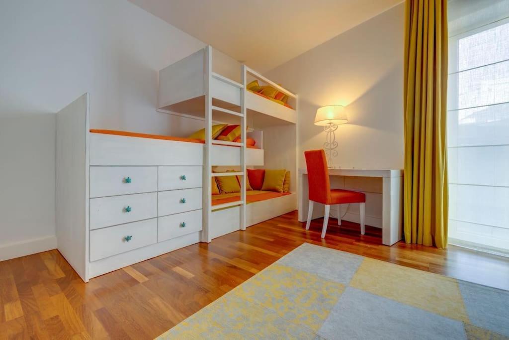 Prime Location Seaview Lux Apartment *