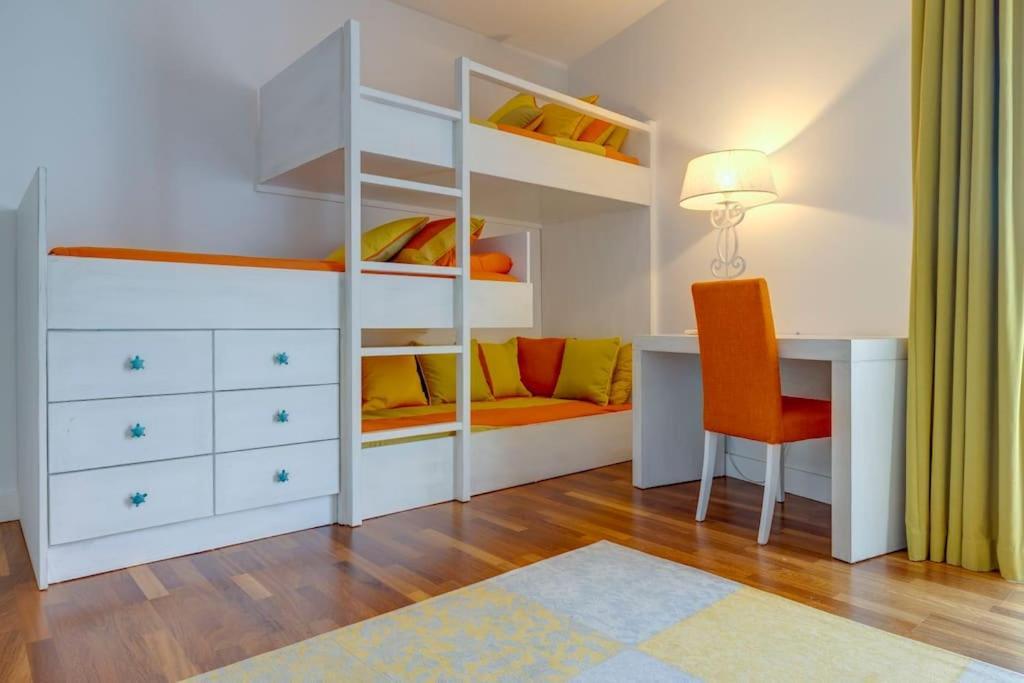 Prime Location Seaview Lux *