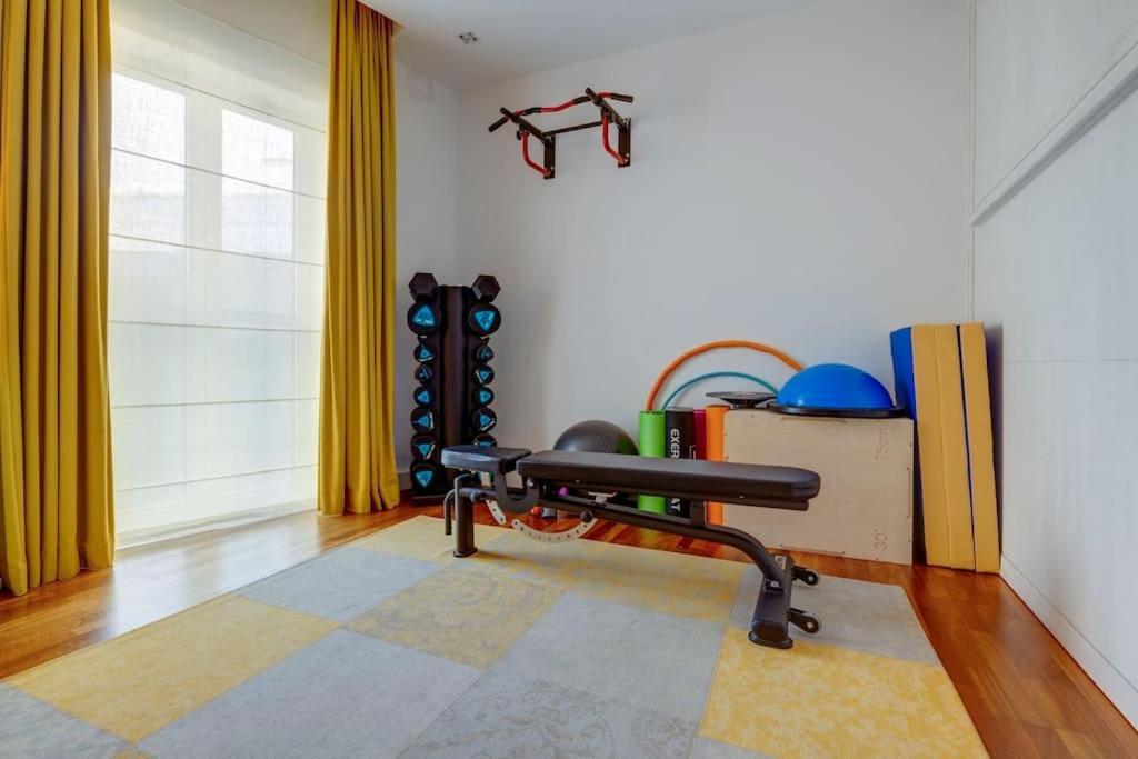 Prime Location Seaview Lux Apartment