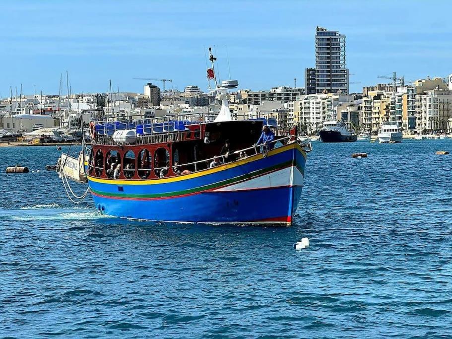 Apartment Prime Location Seaview Lux Sliema